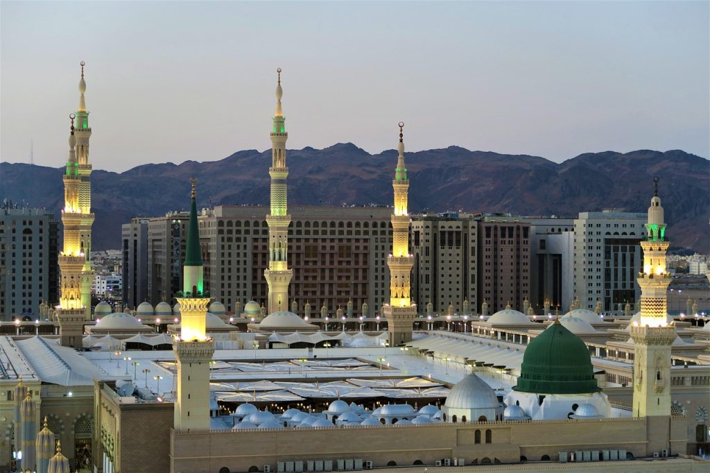 cami, minaret, ravza, islam, religion, architectural, trip, building, city, dome, sky, beautiful, view, date, masjid nabi, uhut, mountain, medina, nature, medina, medina, medina, medina, medina-4525080.jpg